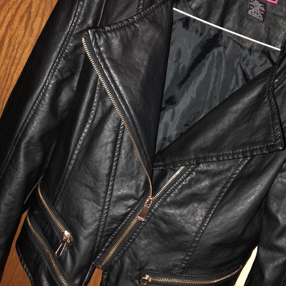 Leather Jacket - Picture 2 of 4